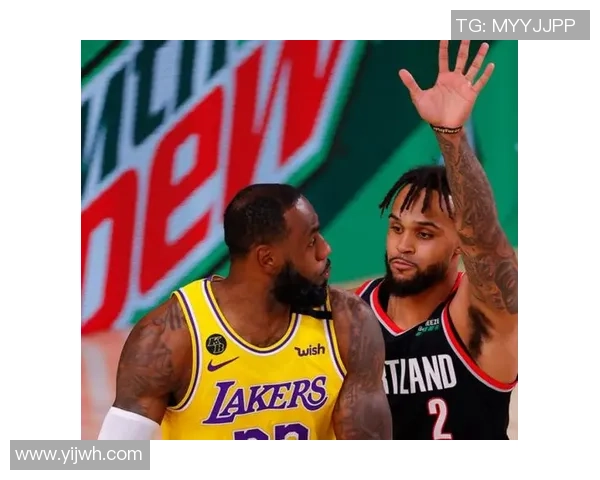 勇士与骑士总决赛第二场激战回顾:巅峰对决再掀高潮 勇士与骑士总决赛第二场激战回顾:巅峰对决再掀高潮